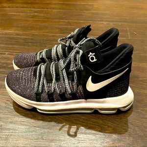 Nike KD Shoes Size 7Y